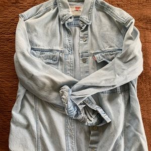 Vintage Levi’s Perfectly worn denim shacket